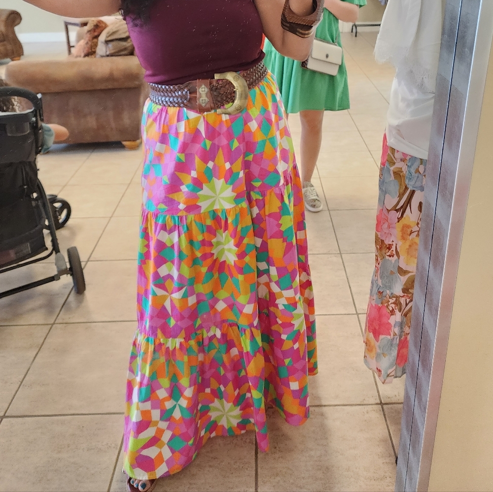 Colorful Geometric Patterned Skirt - Picture 4 of 4